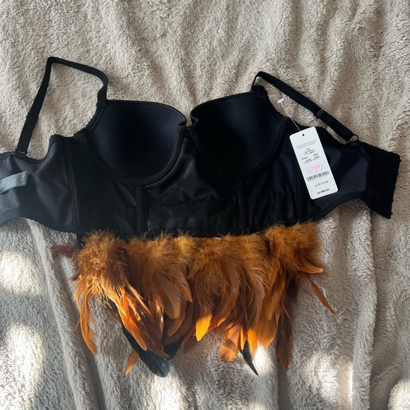 NWT Vintage Y2K Bebe Brown Feather Embellished Black Bustier - Picture 6 of 11